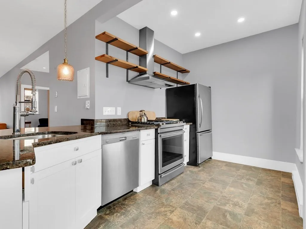 482 Columbus Ave, South End