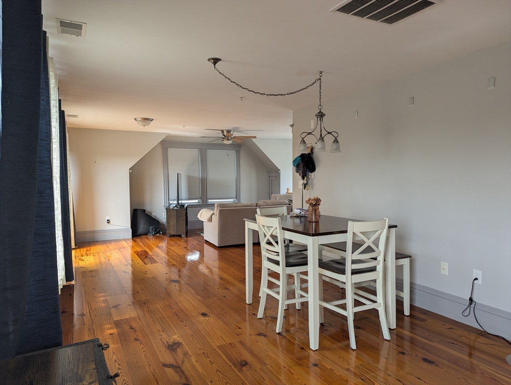 7 Weymouth Ave, West Roxbury