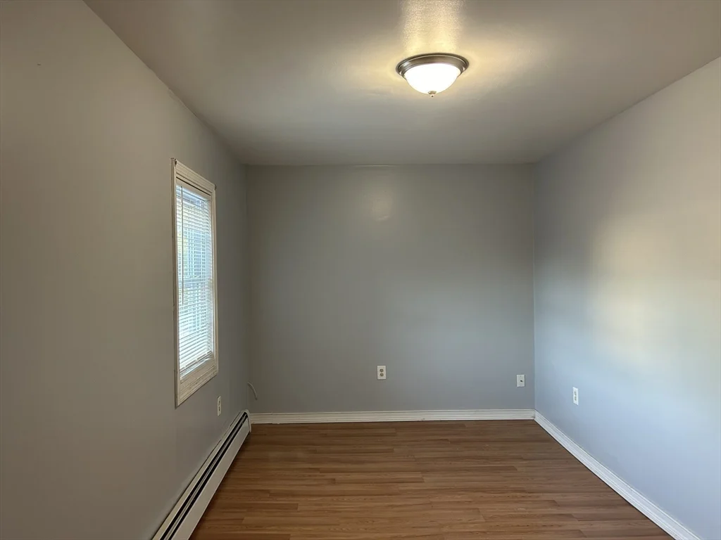 569 Winthrop St, Rehoboth