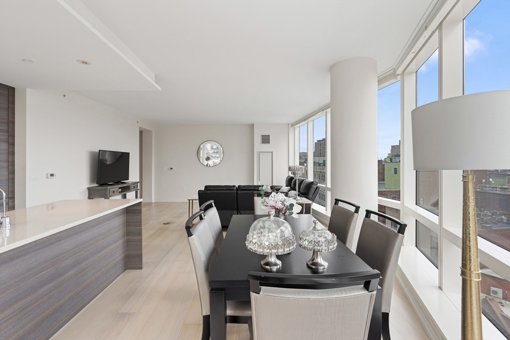 1 Franklin St, Midtown