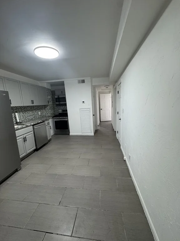 8 Shelby St, East Boston