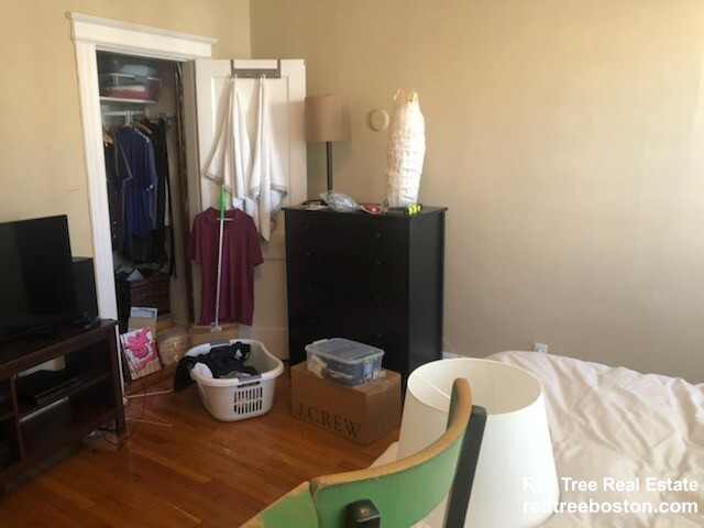 1657 Commonwealth Ave, Brighton