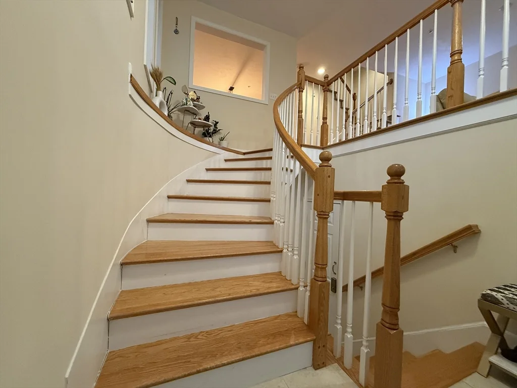 32 John Hancock Dr, Ashland