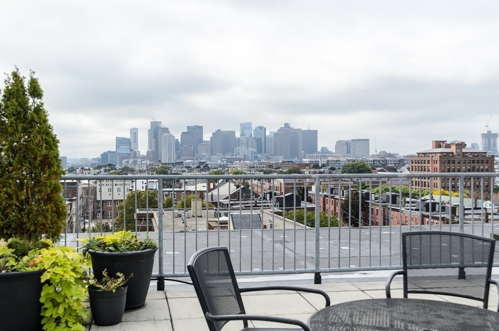 156 Porter St, East Boston