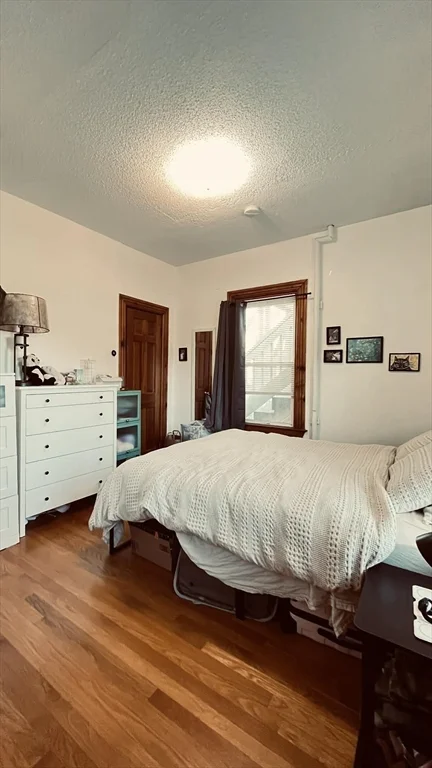 3 Nira, Mission Hill