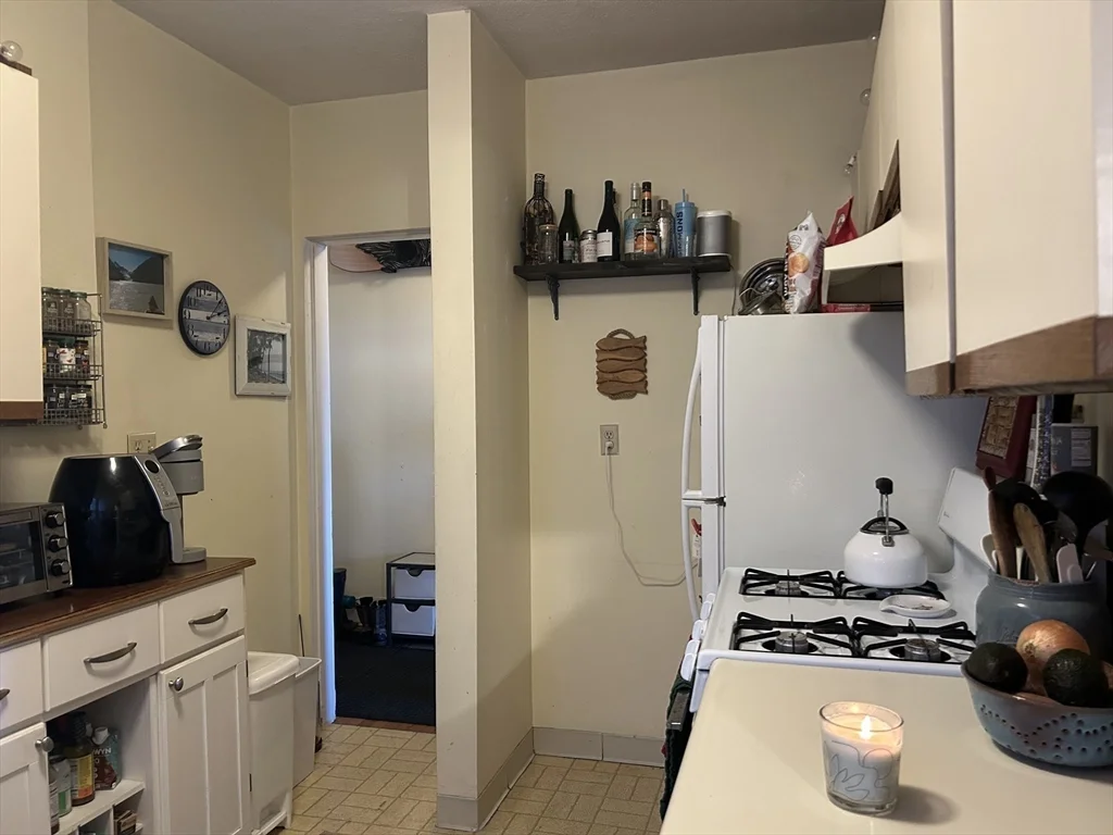 2039 Commonwealth Ave, Brighton