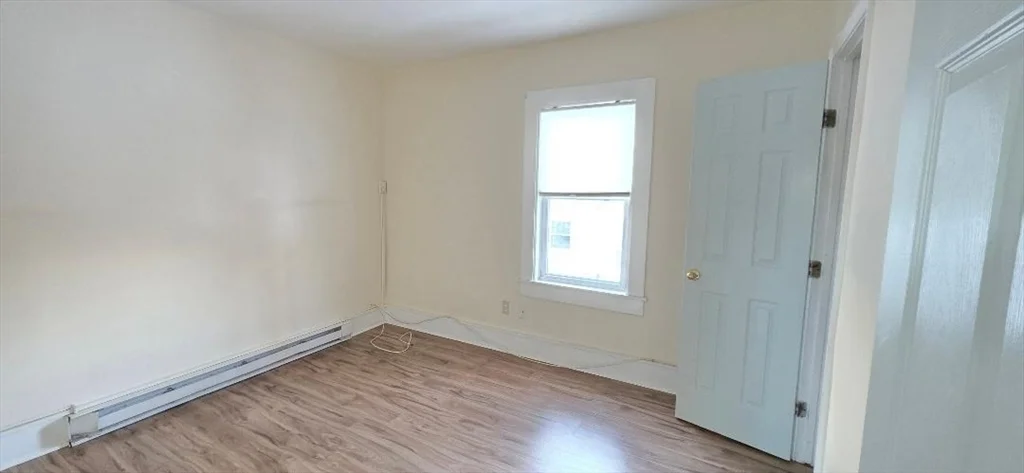 18 Linden St, Rockland