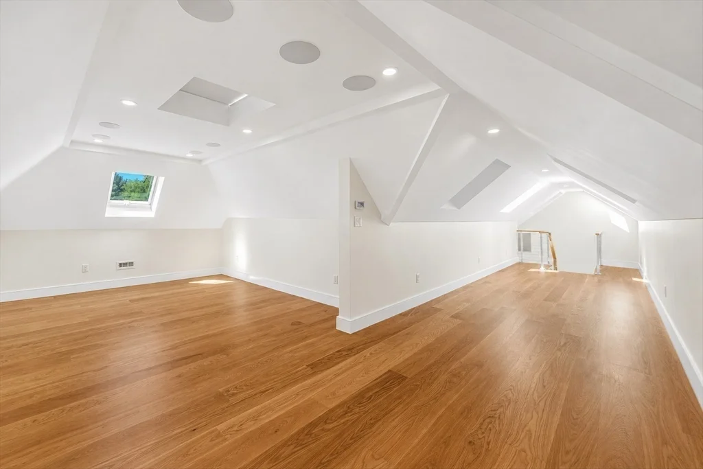 59 Fresh Pond Ln, West Cambridge