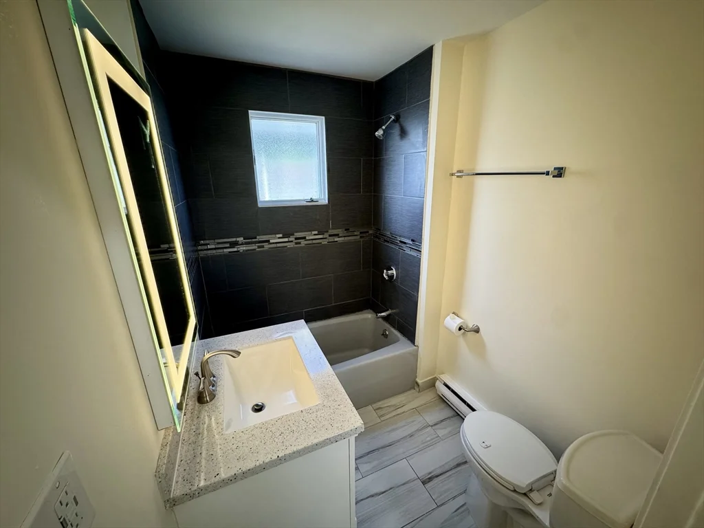 55 Myrtle St, Everett