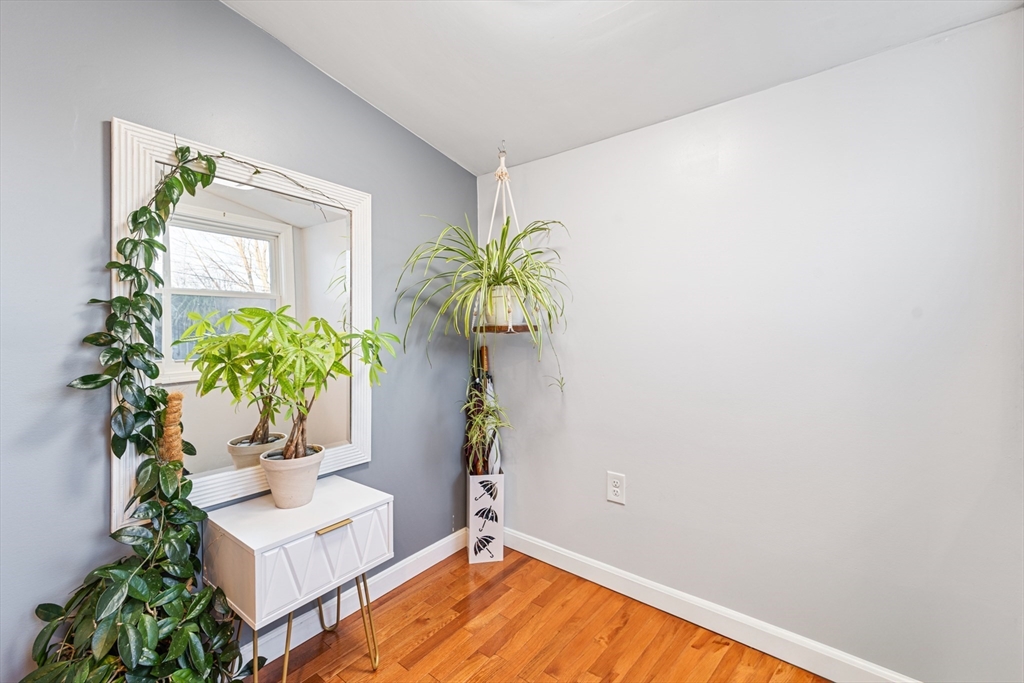 14 Newman St, Revere