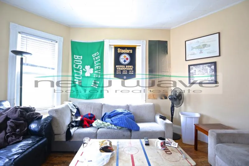 36 Cherokee St, Mission Hill