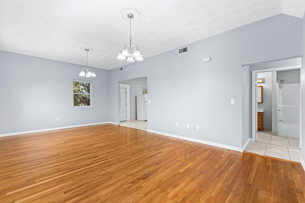 37 Munroe St, Somerville