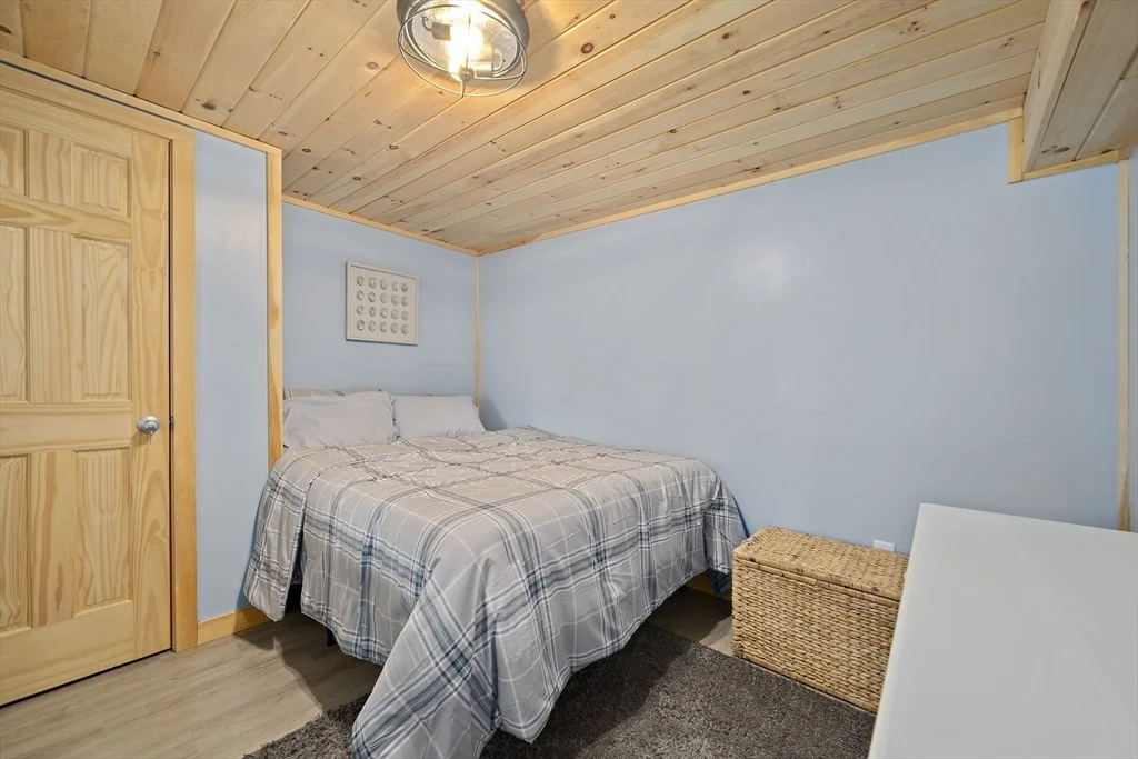8 Water St, Marshfield