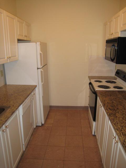 373 Highland Ave, Powder House Square