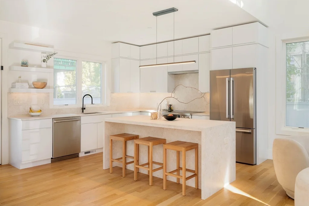 205 Pearl St, Cambridgeport