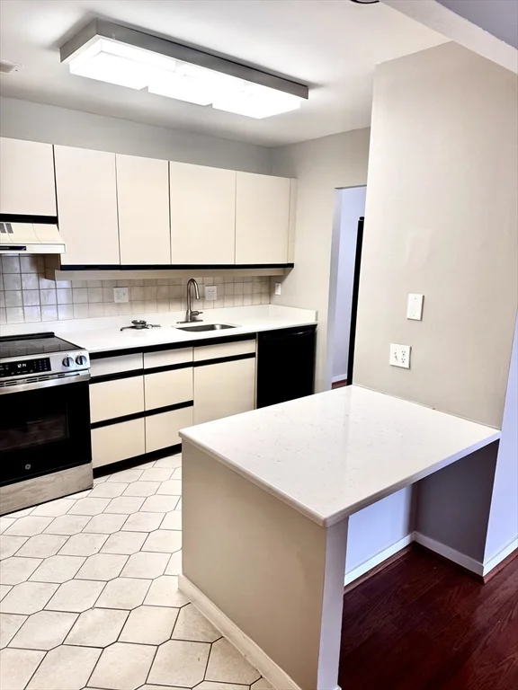 1 Seal Harbor Rd, Winthrop