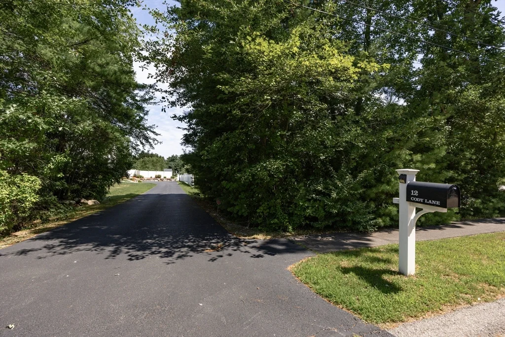 12 Cody Ln, Raynham