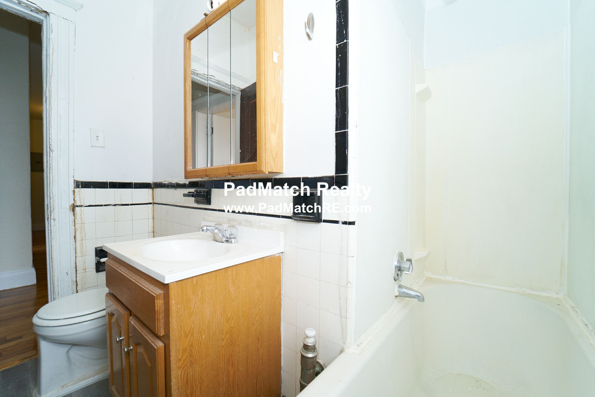 1800 Commonwealth Ave, Brighton