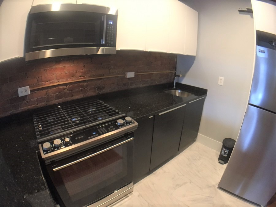 210 Hemenway St, Fenway