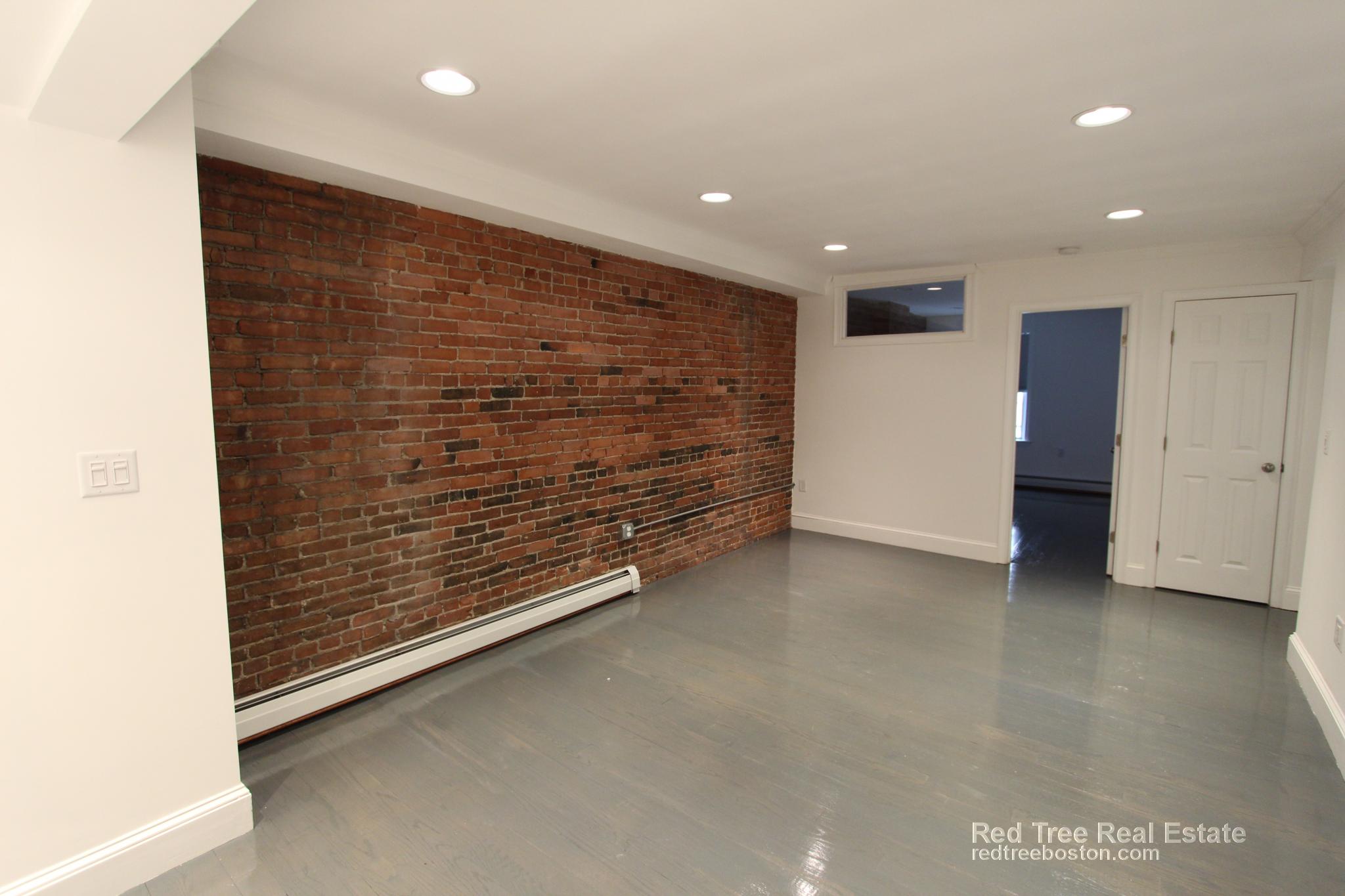 127 Saint Botolph St, Back Bay