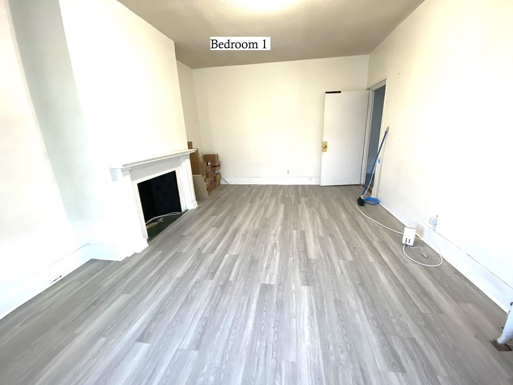 18 Glenville Ave, Allston