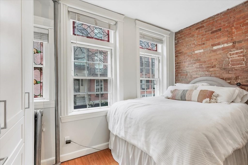 21 Temple St, Beacon Hill