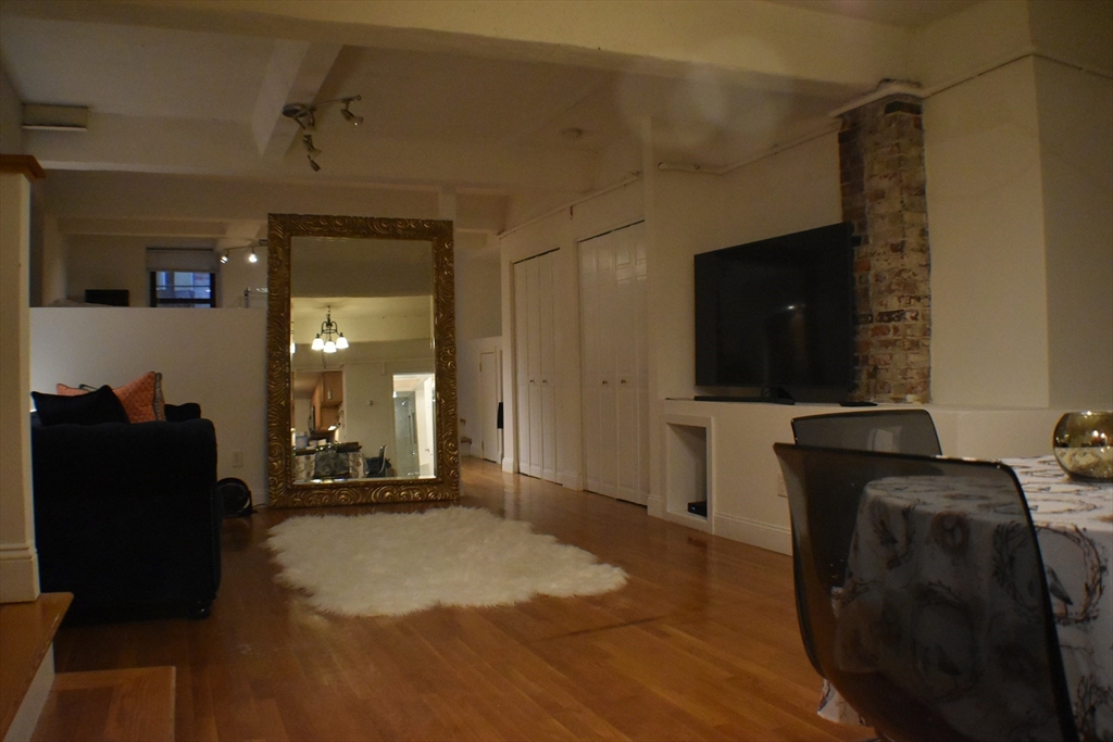 476 Columbus Ave, South End