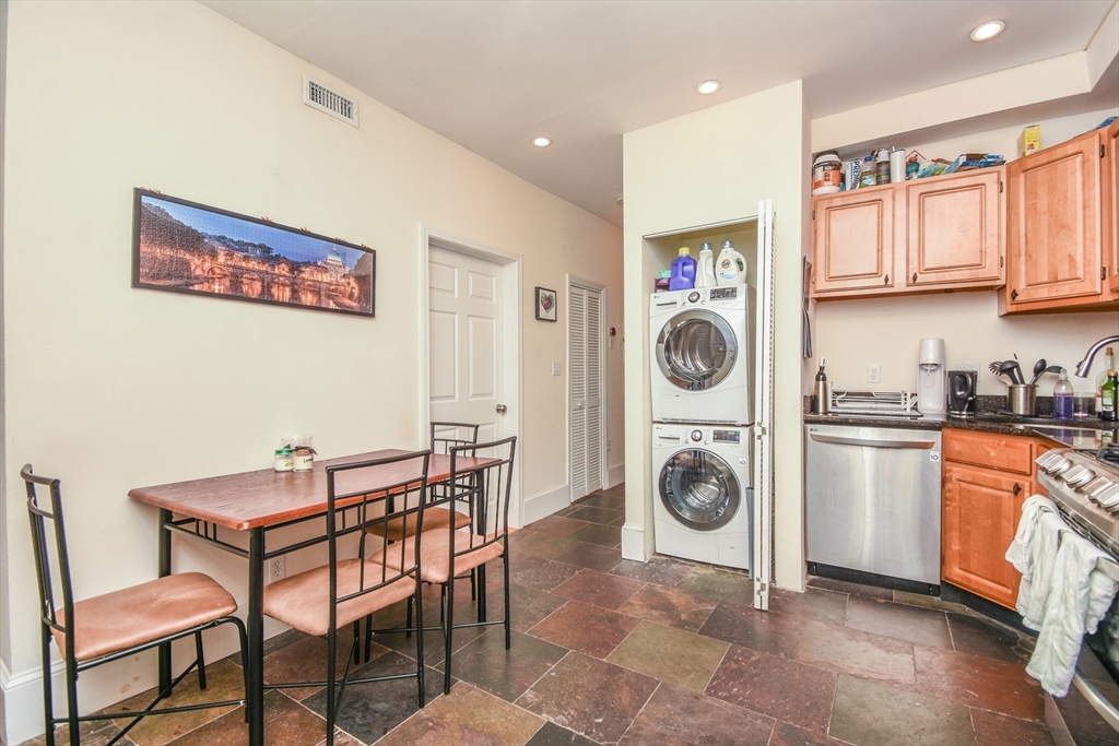 431 Faneuil St, Brighton