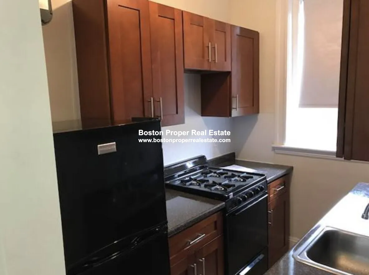 1175 Boylston St, Fenway