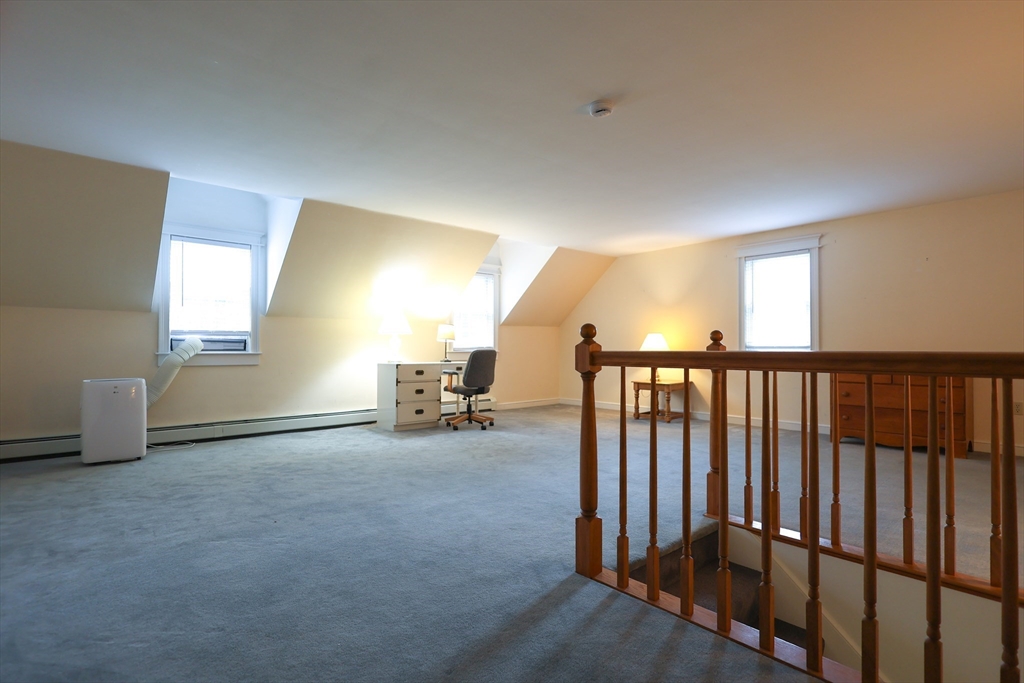 288 Goldthwaite Rd, Whitinsville