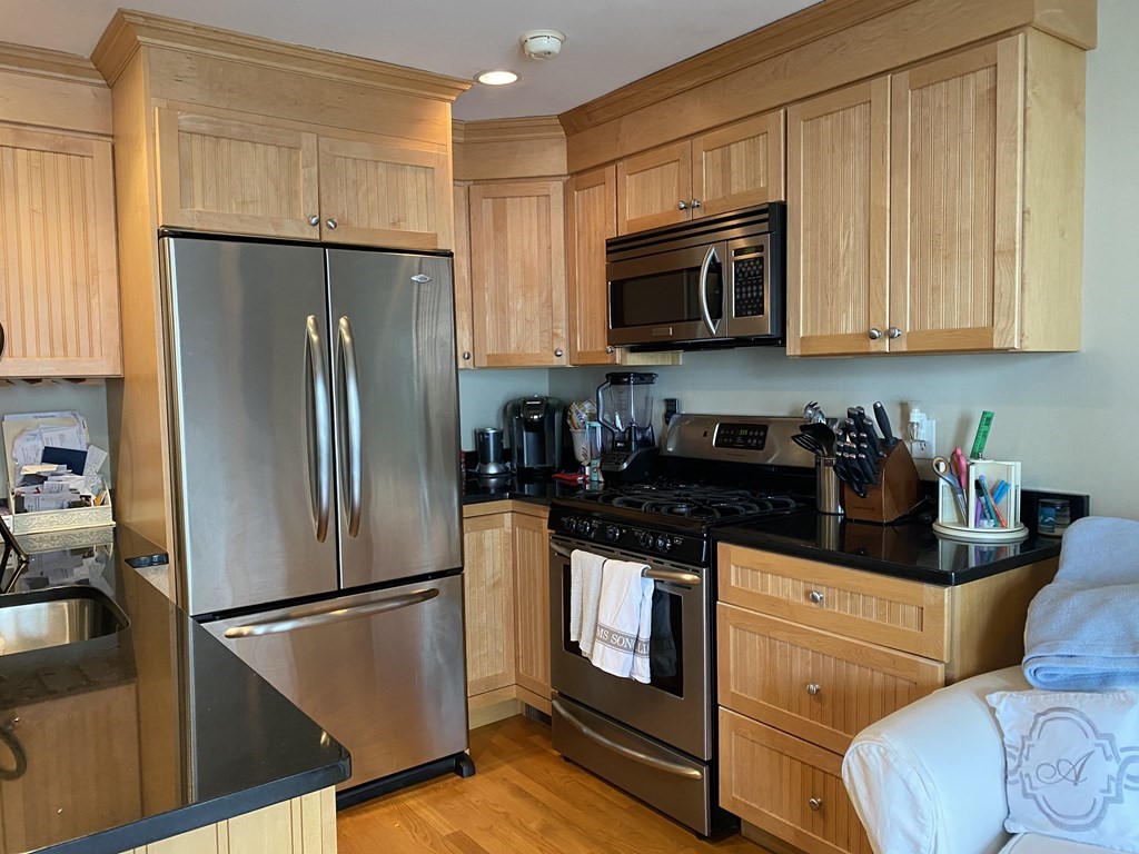 522 E Third St, South Boston