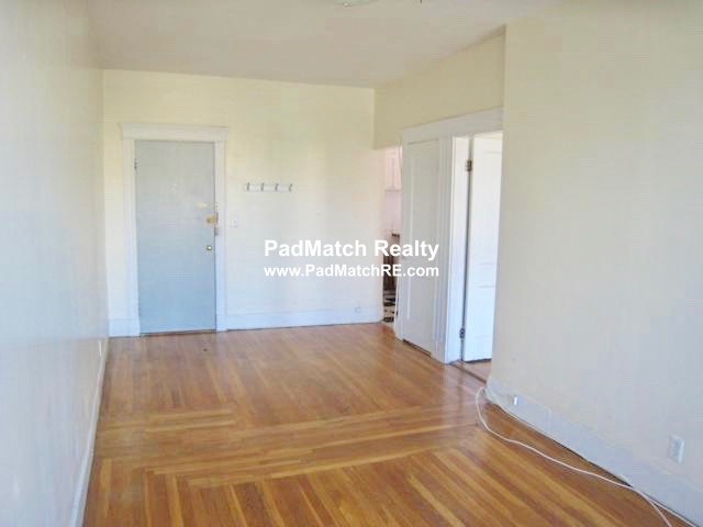 1872 Commonwealth Ave, Brighton