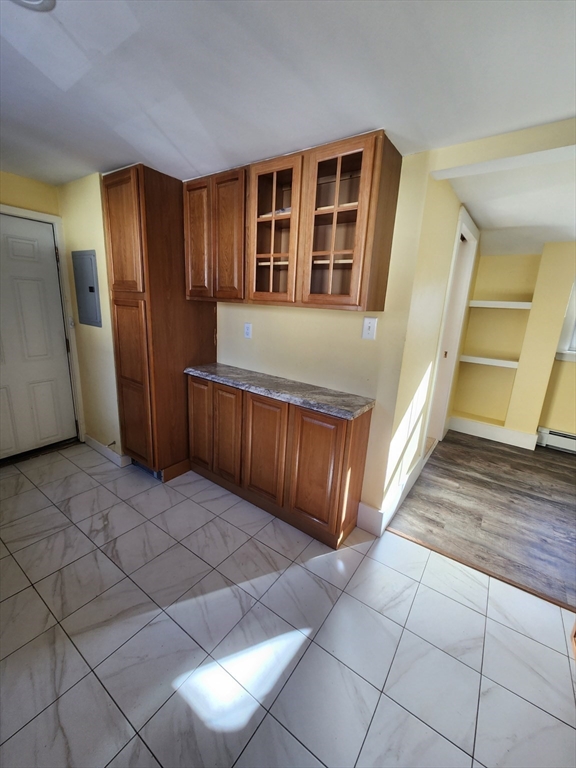 136 South Main St, Sharon