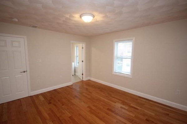 23 Williams St, Waltham