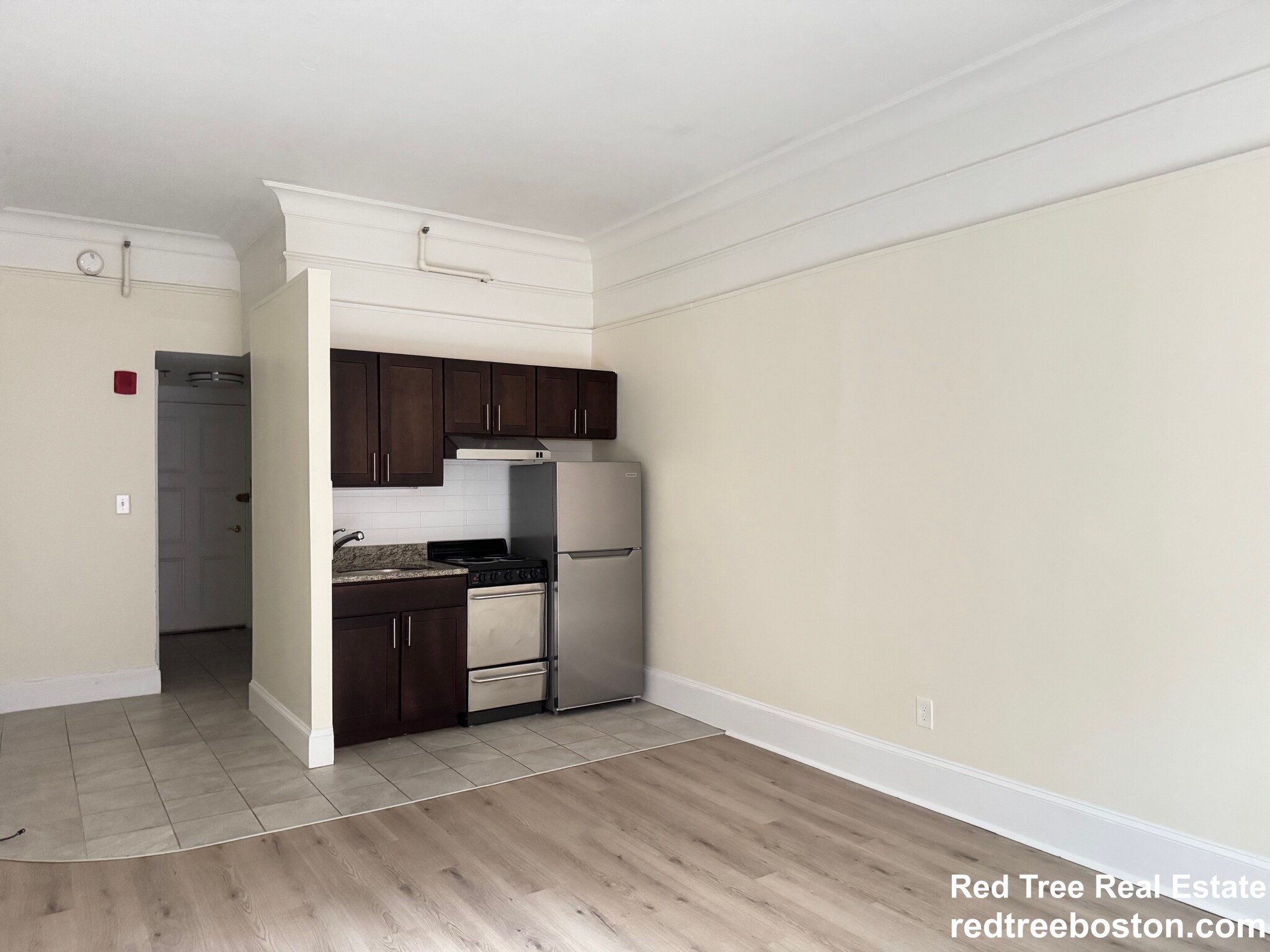 62 Boylston St, Midtown