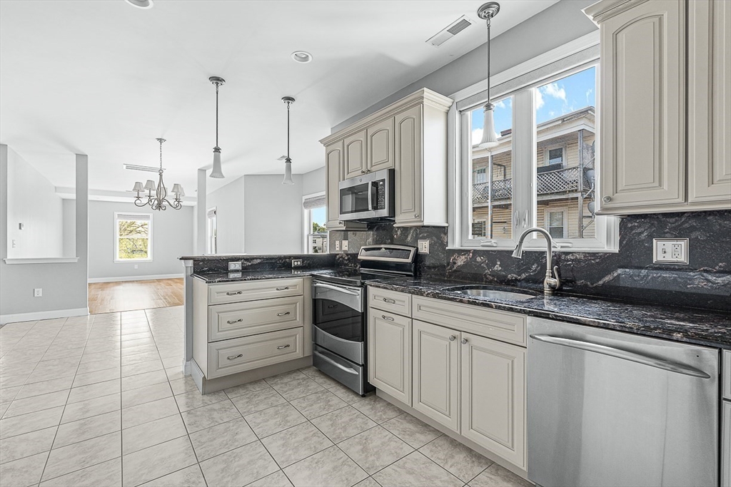 76-78 Bradbury Ave, Medford