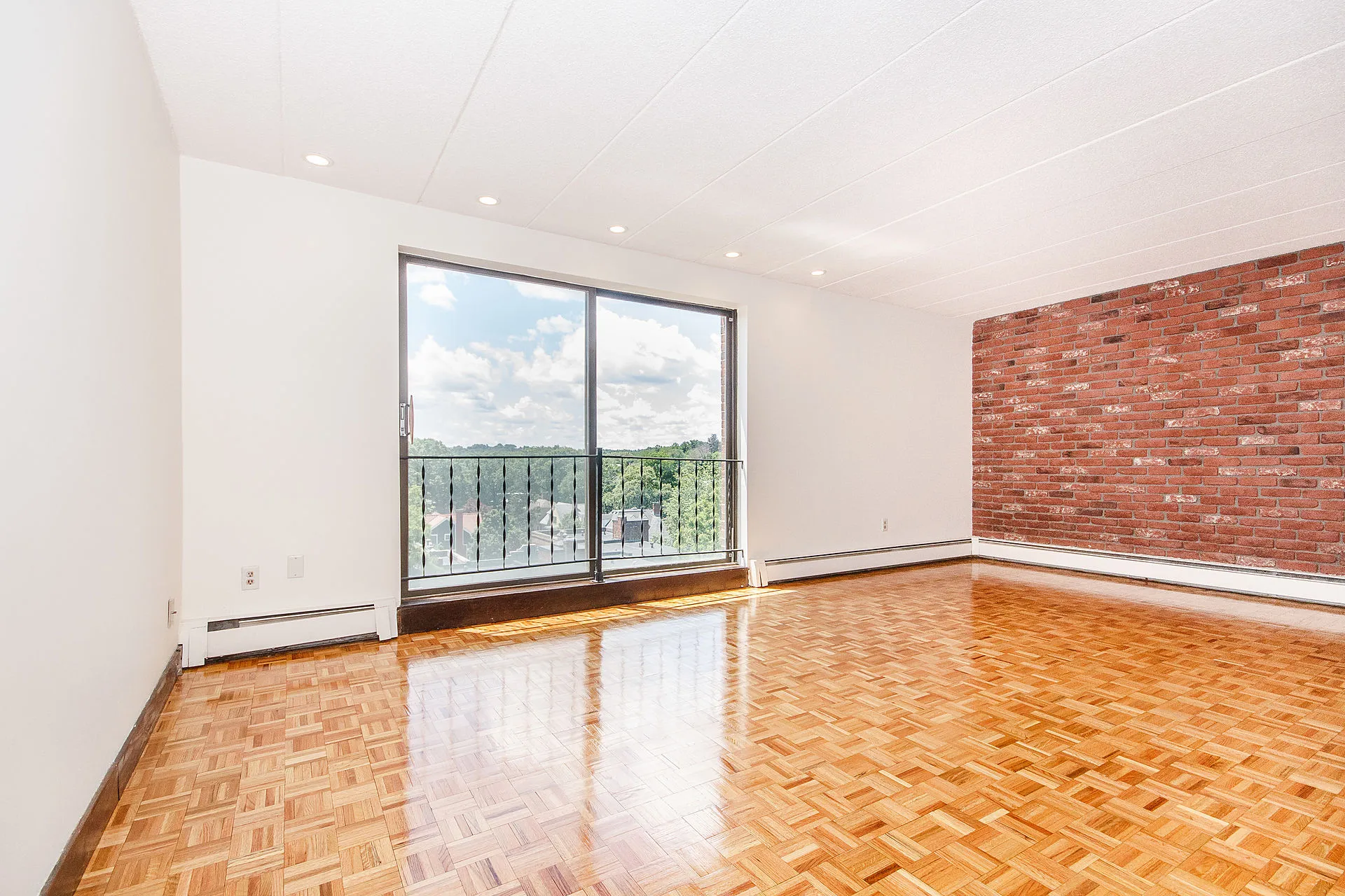 31 Harris St, Coolidge Corner