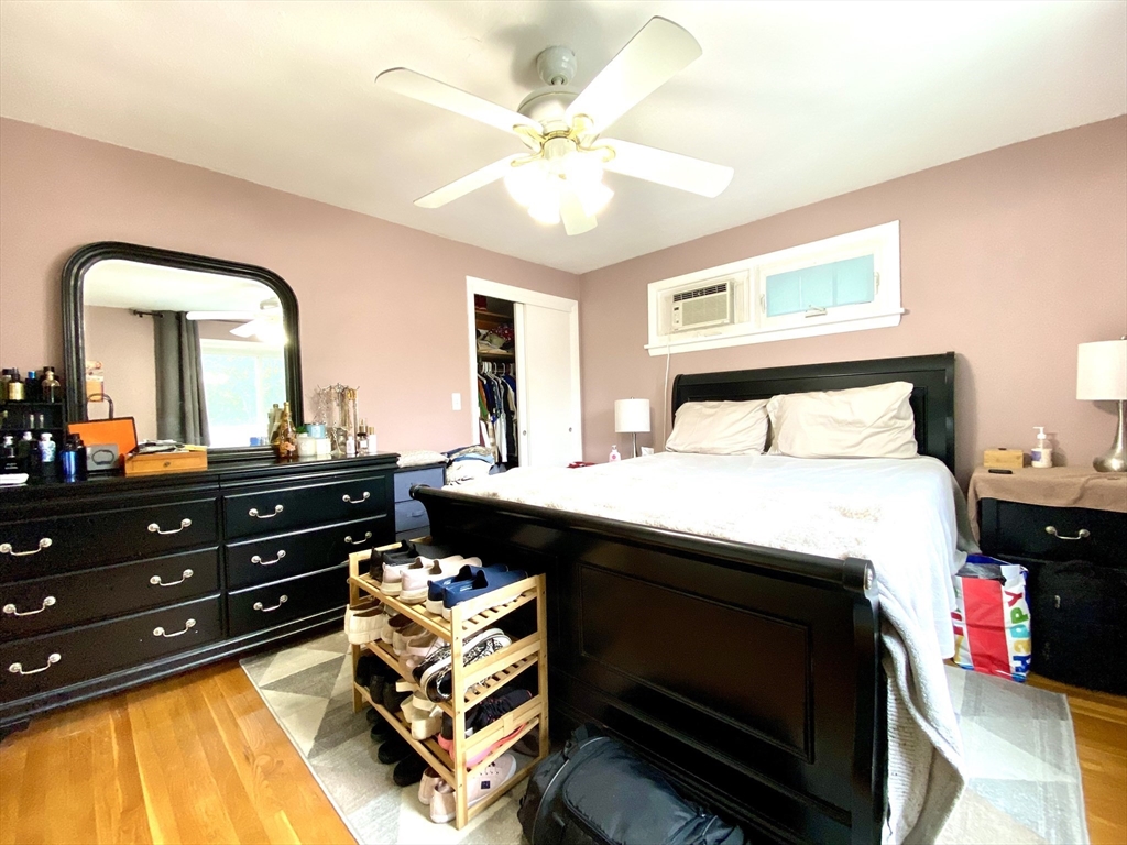 11 Jacqueline Rd, Waltham