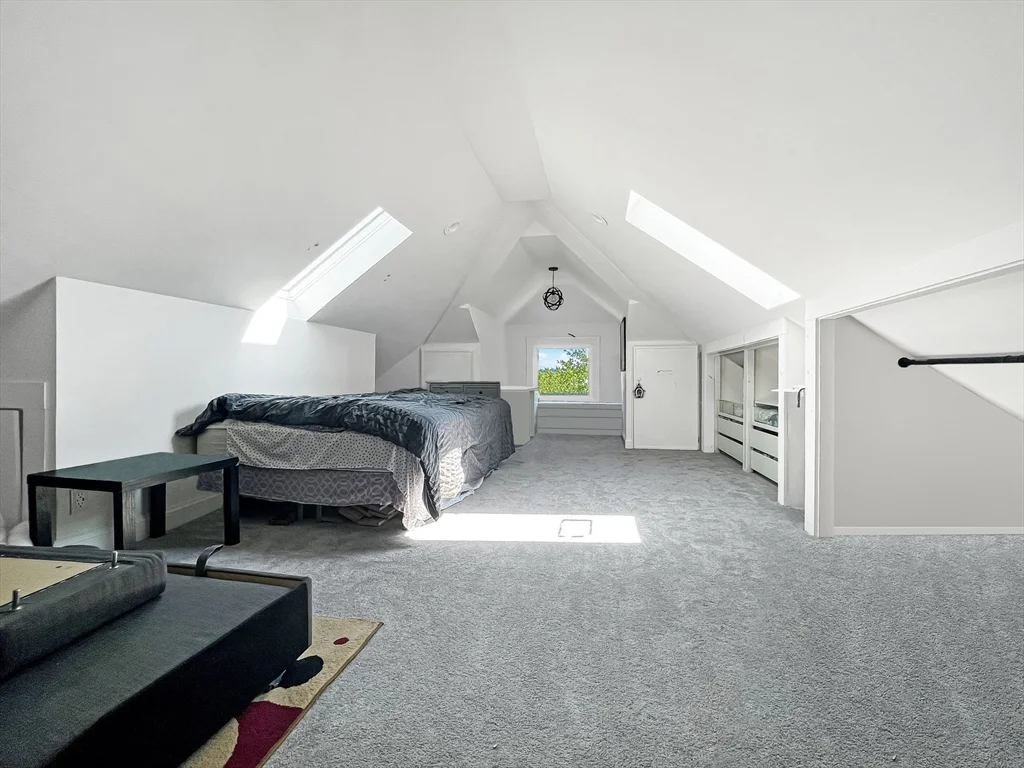 26 Garnet Rd, West Roxbury