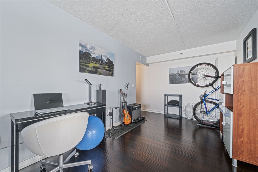 200 Cove Way, Quincy Point