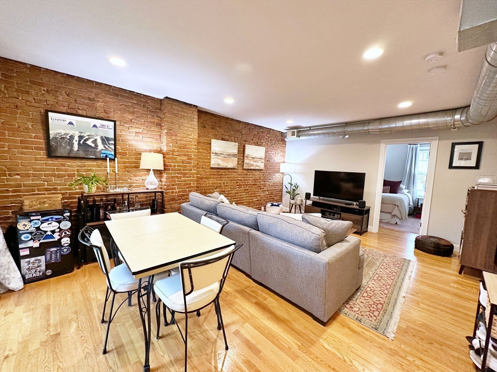 176 Princeton St, East Boston