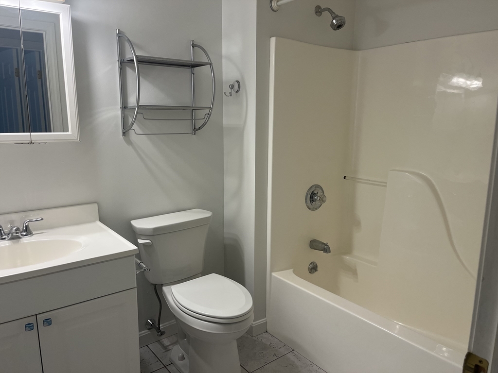 205 Chapin St, Southbridge