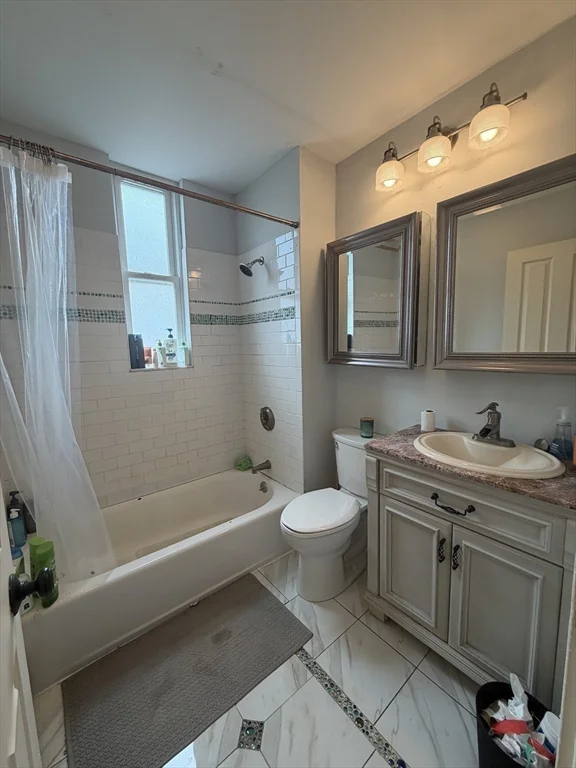 703 E 2nd St, South Boston