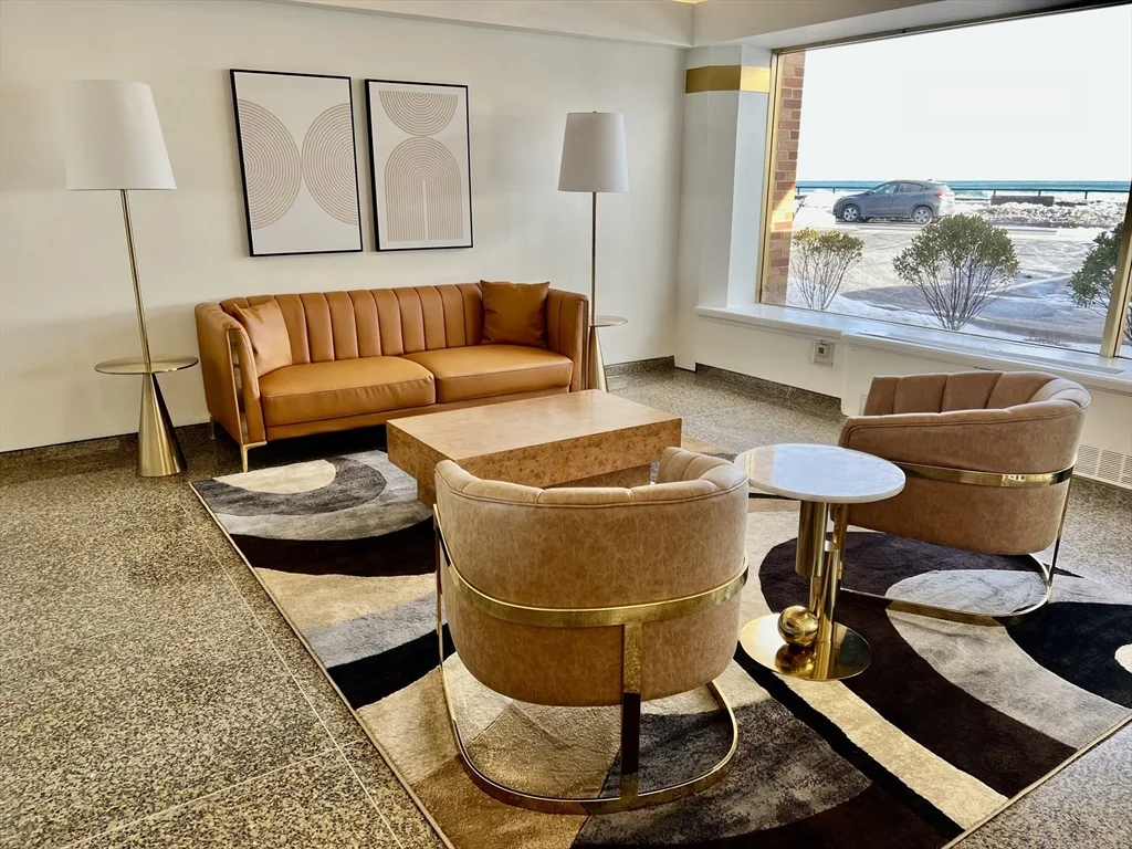 300 Lynn Shore Dr, Lynn