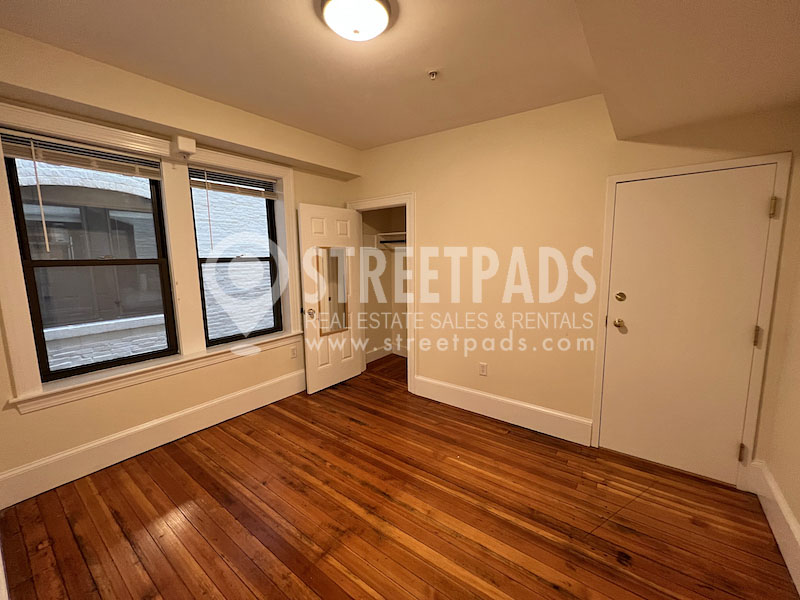 881 Massachusetts Ave, Central Square