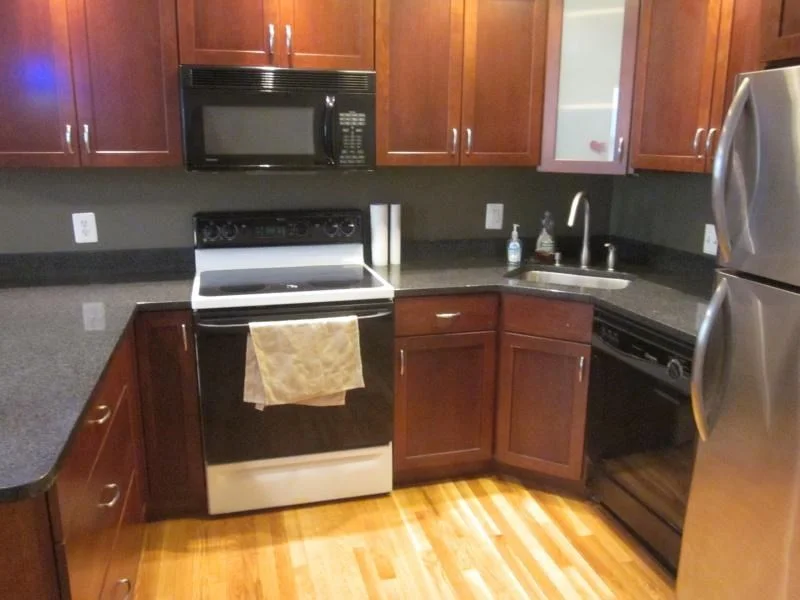 202 W 9th, South Boston