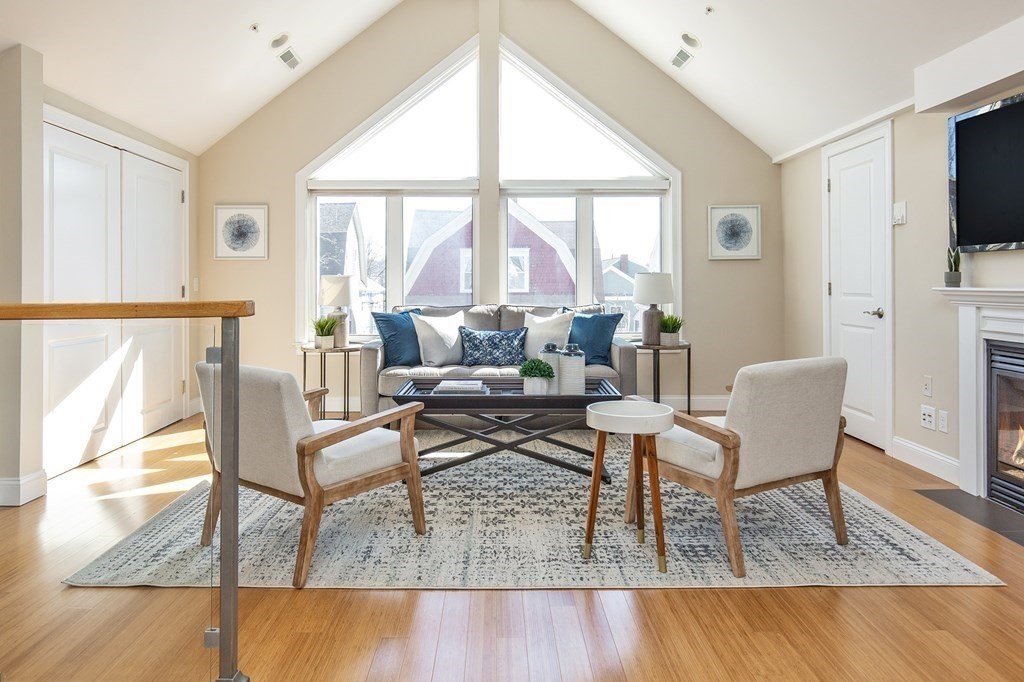 82 Pearson Ave, Powder House Square