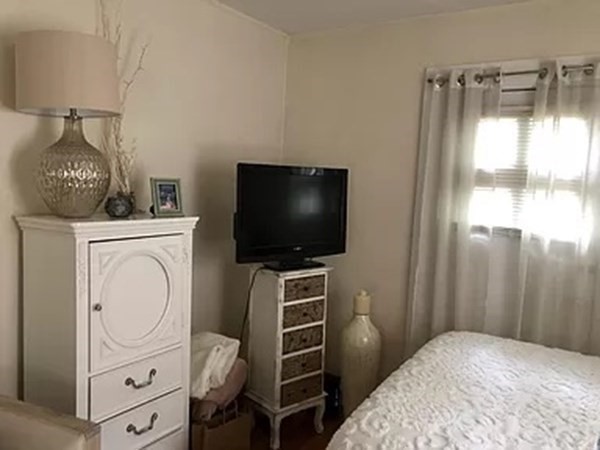 92 West Central St, Natick