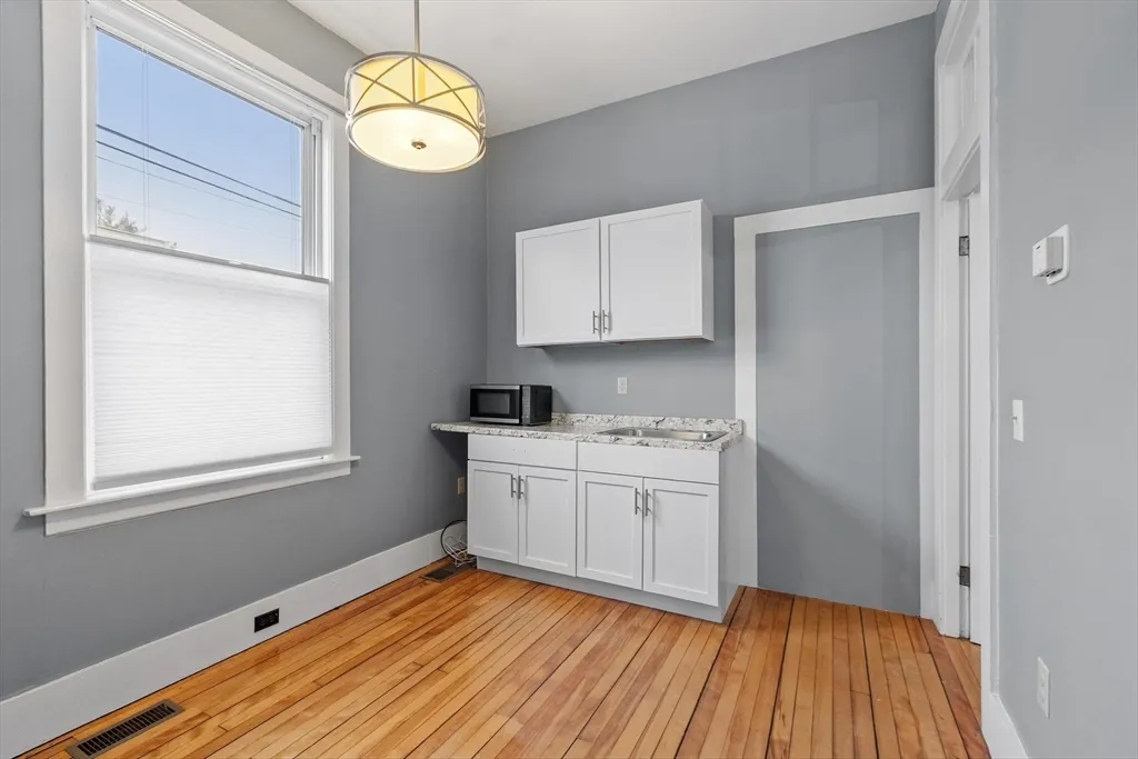 113-115 Main St, Pepperell