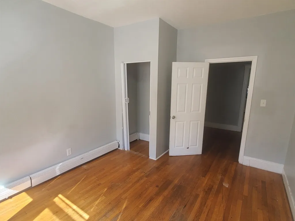 76 Walnut Park, Roxbury